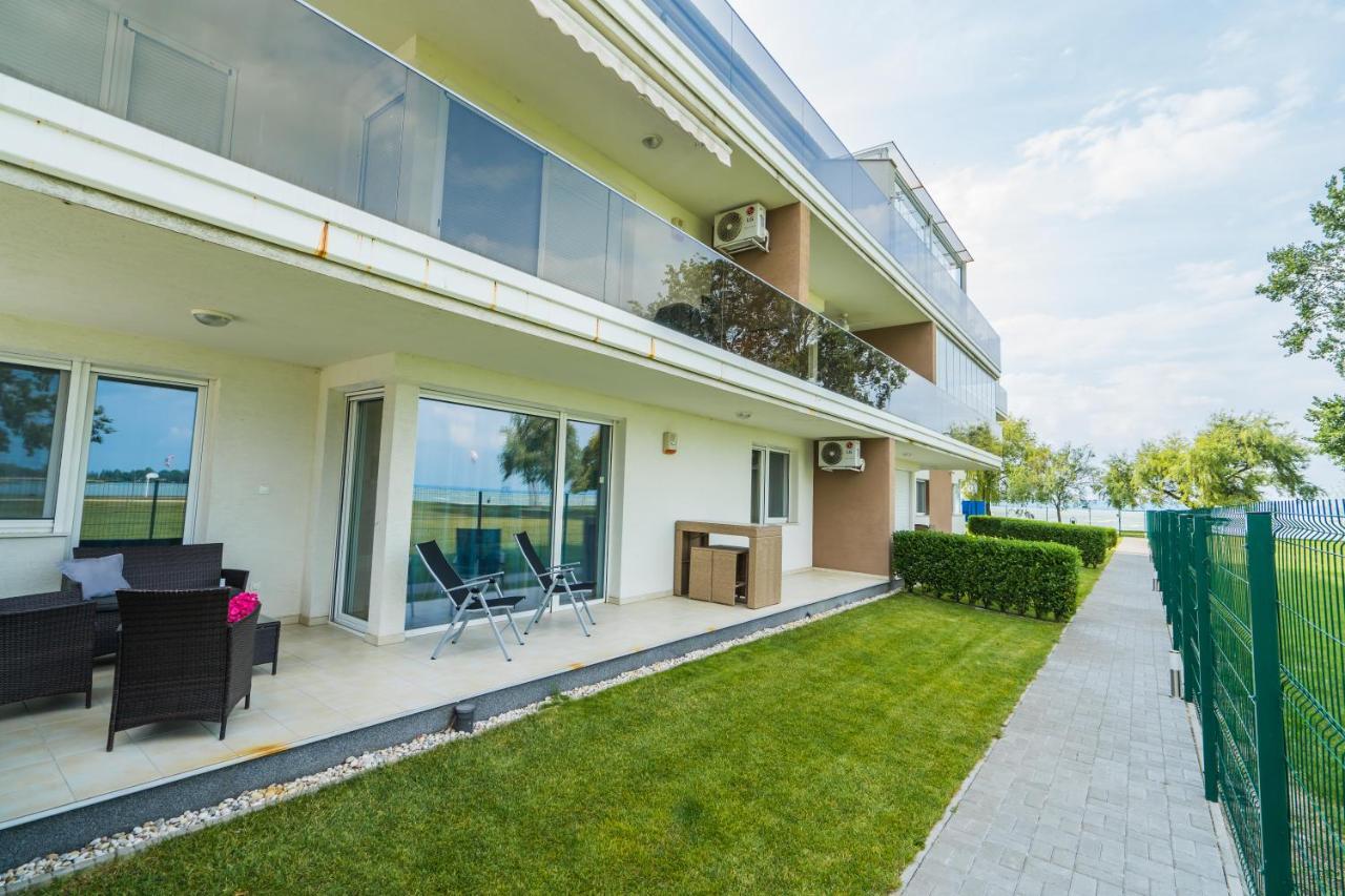 Myflat Luxy Beach Apartment Siofok Exterior photo